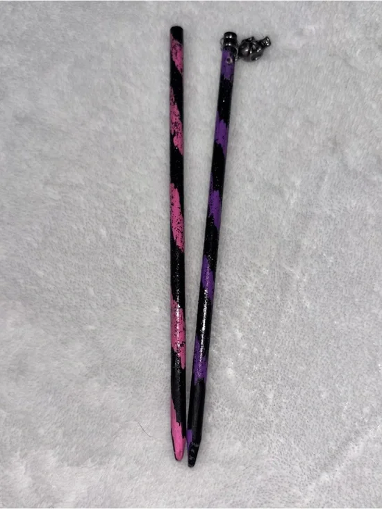 Trio of Hand Painted Wooden Hairsticks - Picture 5 of 7